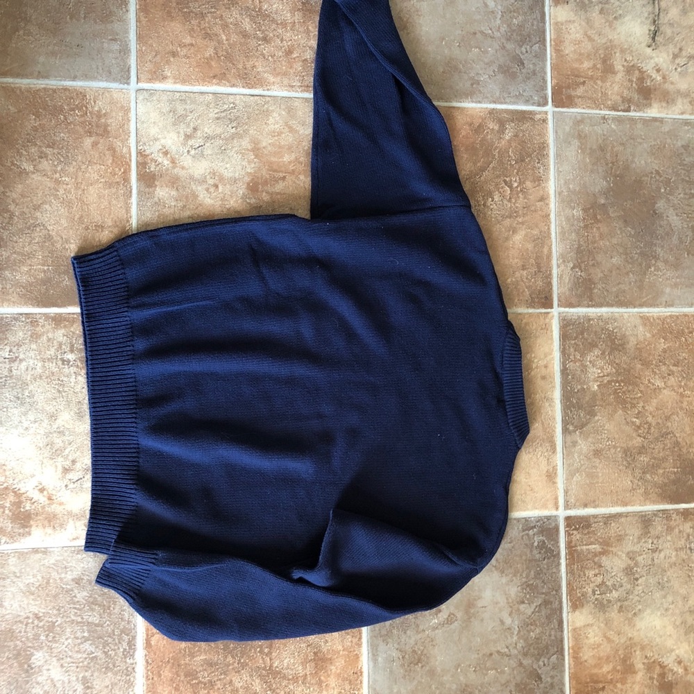 IZOD golf knit sweater size S/M